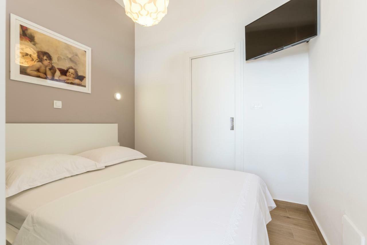 Apartments Sea Shore Сплит Экстерьер фото